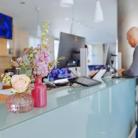 Otel Daniya 3*