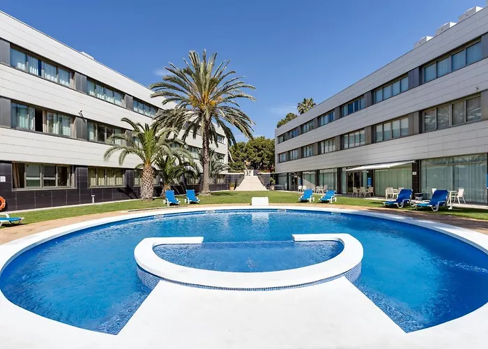 Ξενοδοχείο Daniya 3*