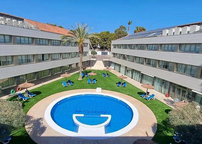 Ξενοδοχείο Daniya 3*